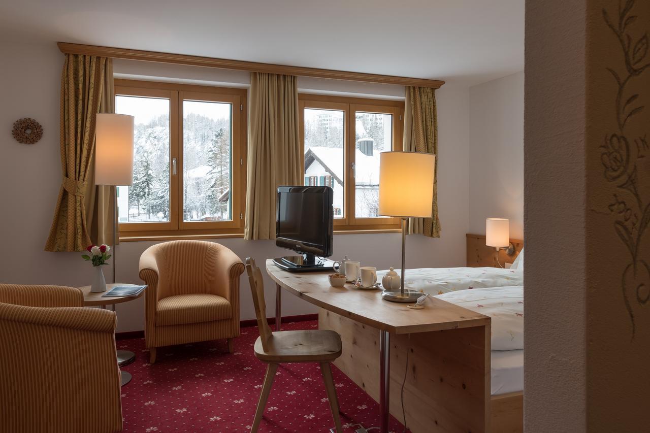 Hotel Seraina Зильс-Мария Экстерьер фото