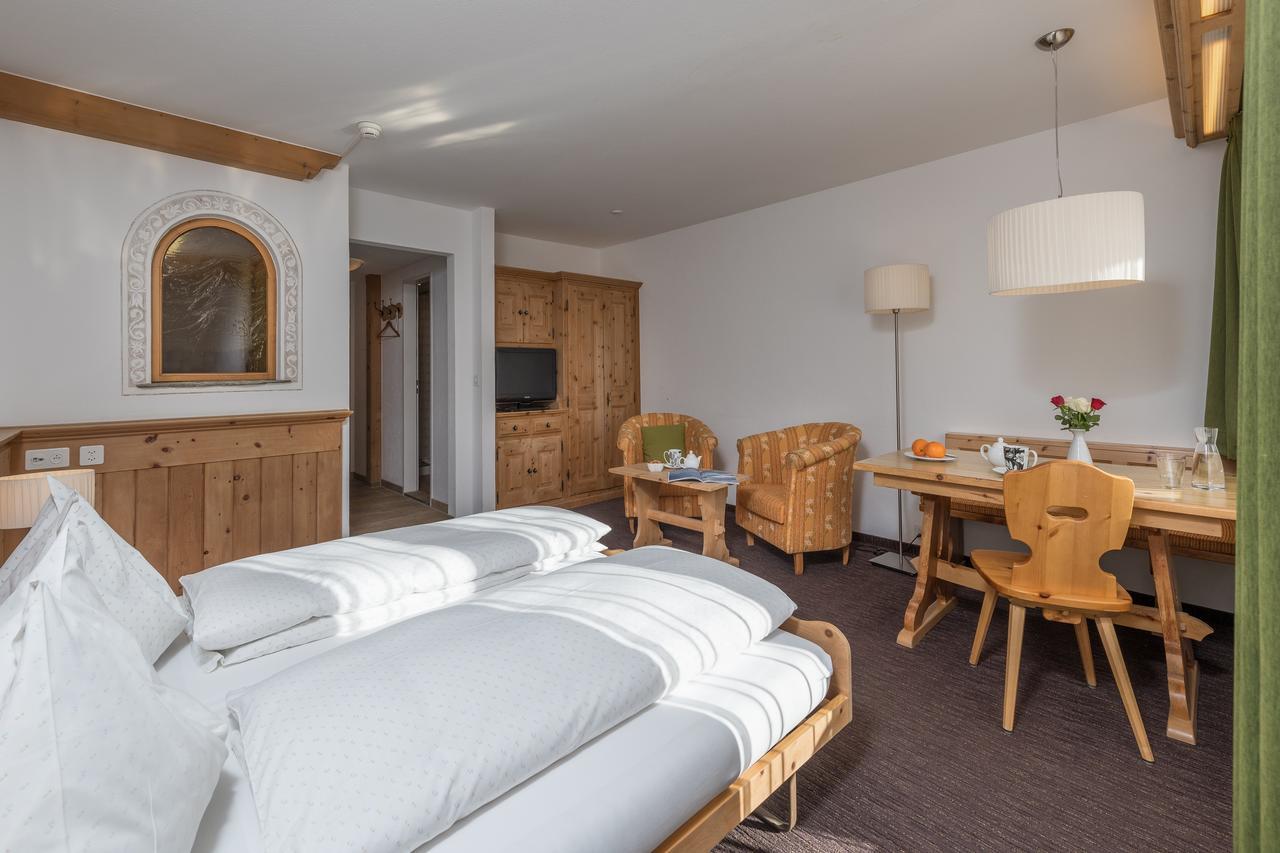 Hotel Seraina Зильс-Мария Экстерьер фото