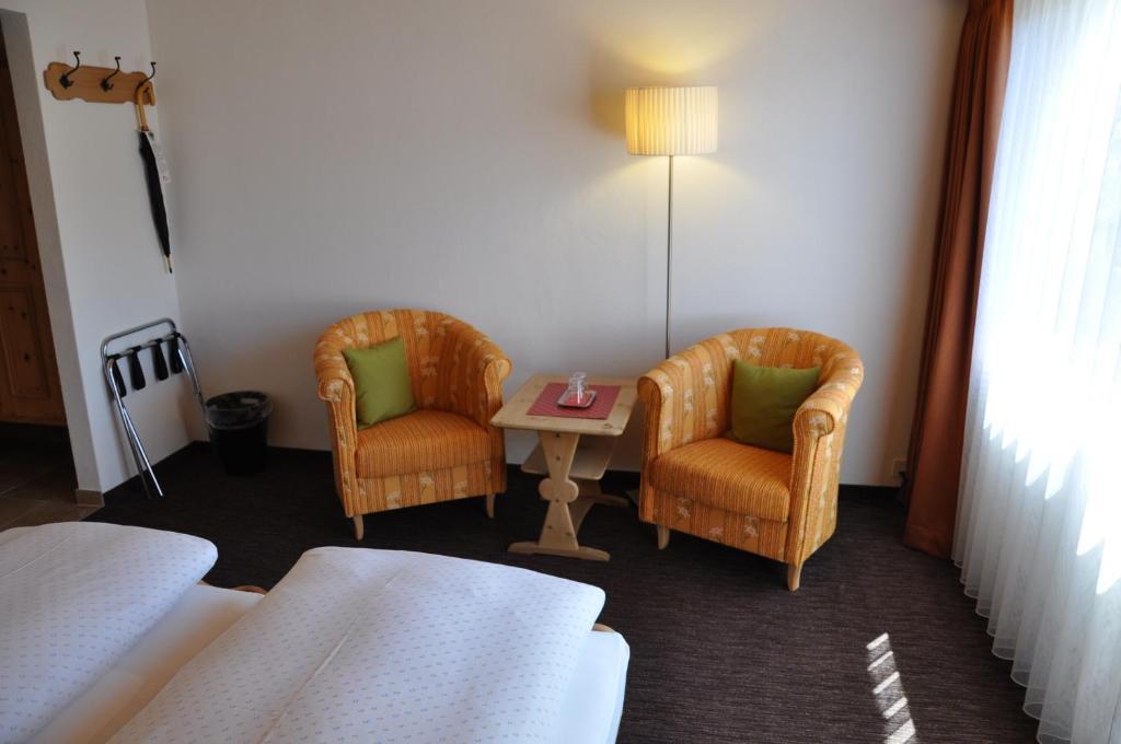 Hotel Seraina Зильс-Мария Номер фото