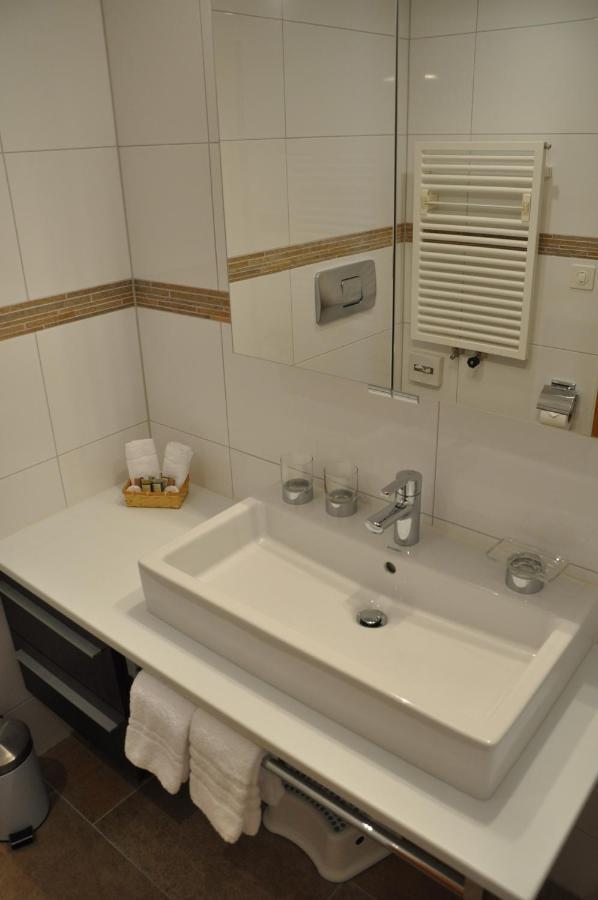 Hotel Seraina Зильс-Мария Номер фото